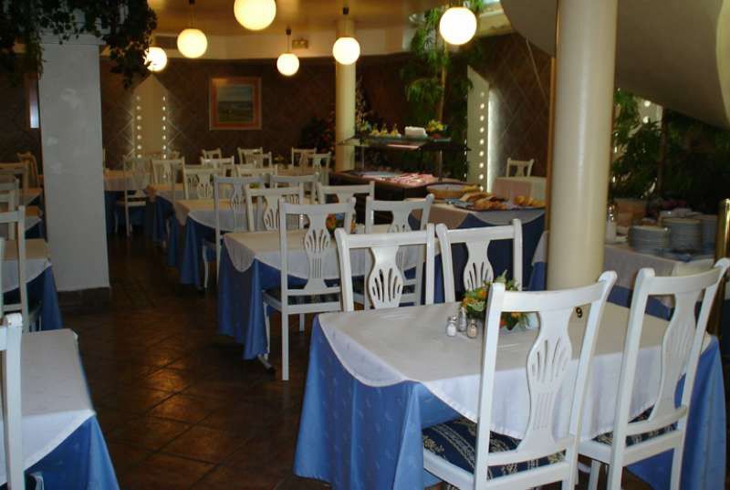 Hotel Villa De Laredo Fuengirola Luaran gambar