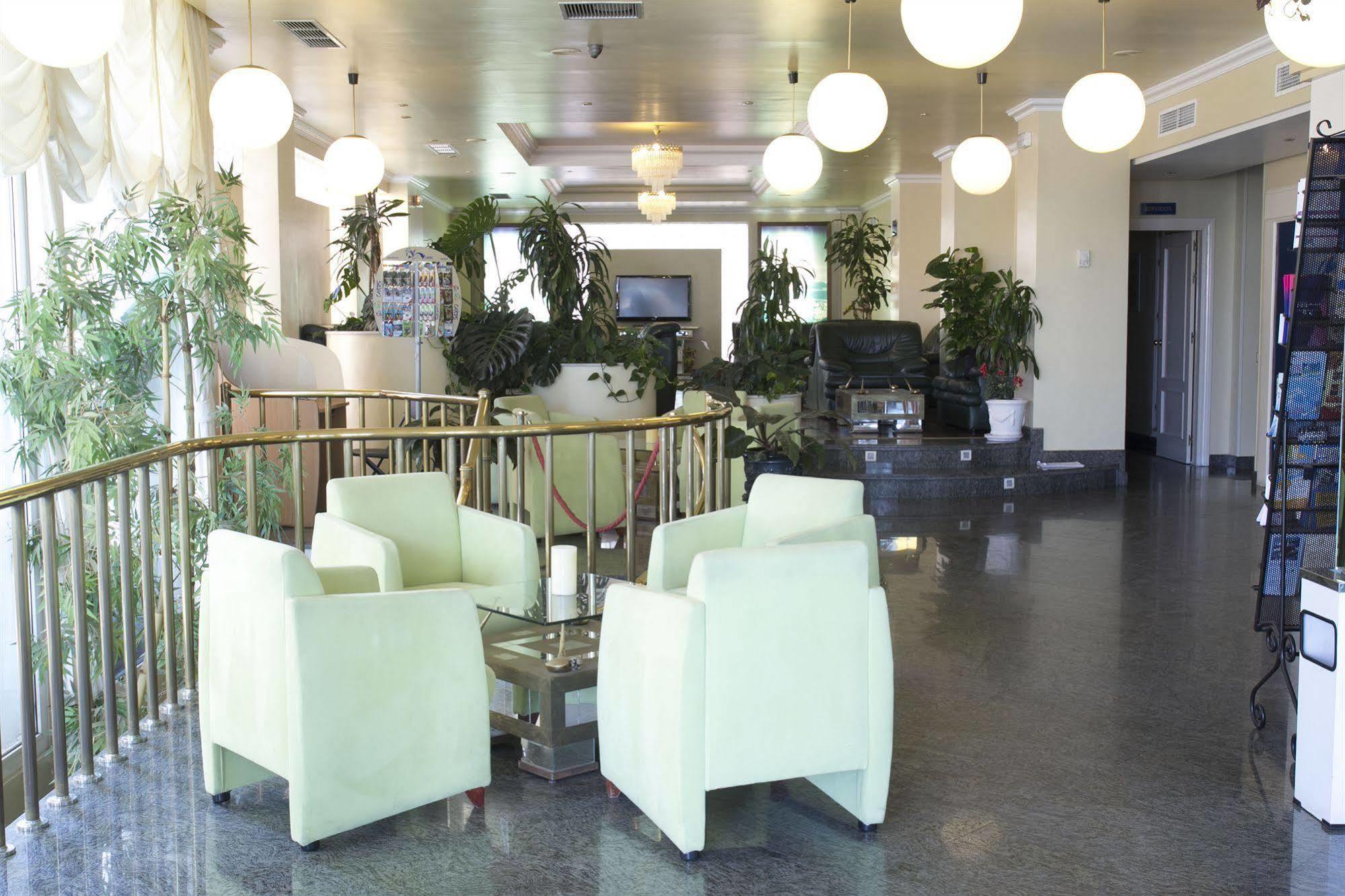 Hotel Villa De Laredo Fuengirola Luaran gambar