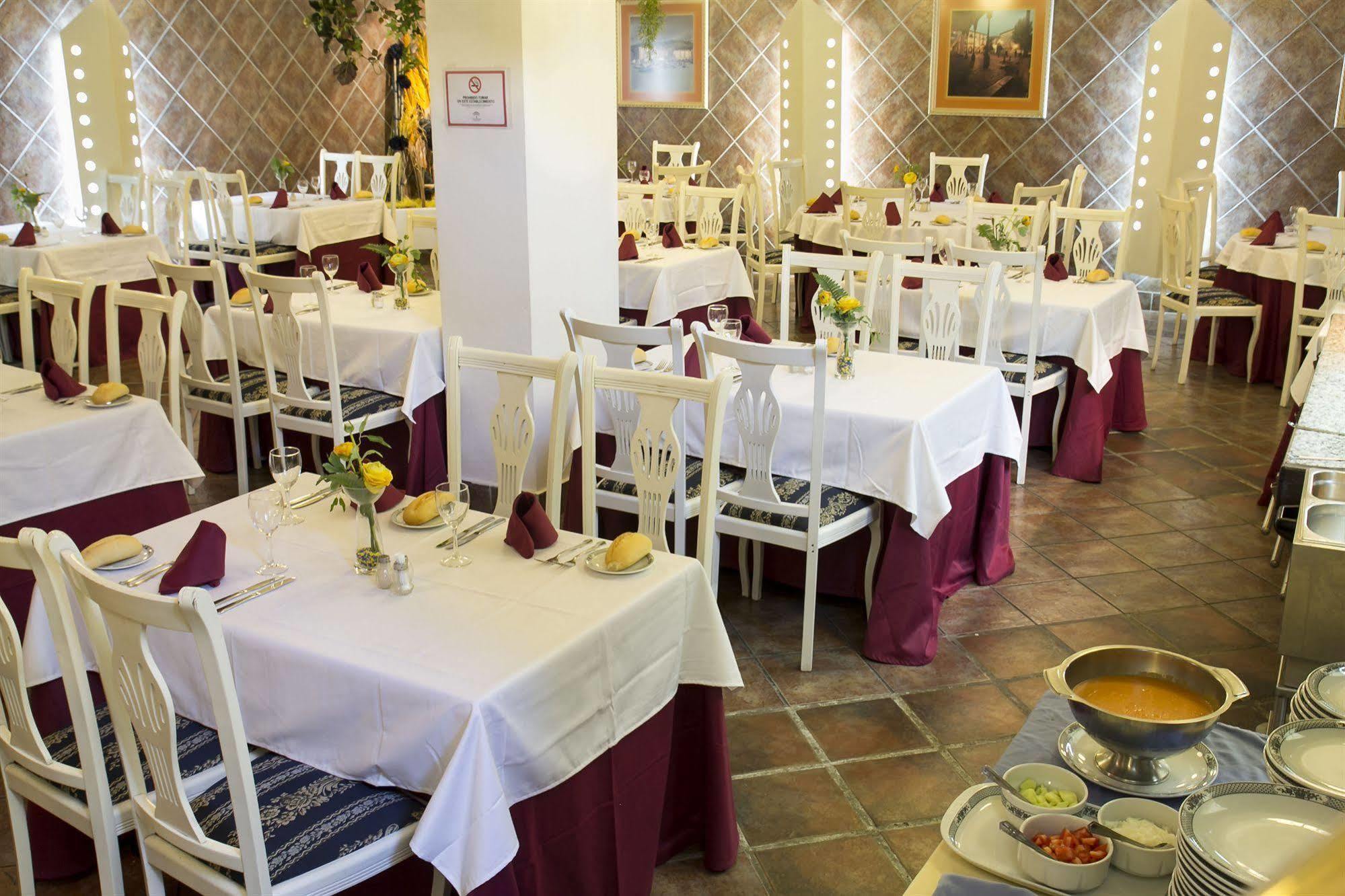 Hotel Villa De Laredo Fuengirola Luaran gambar