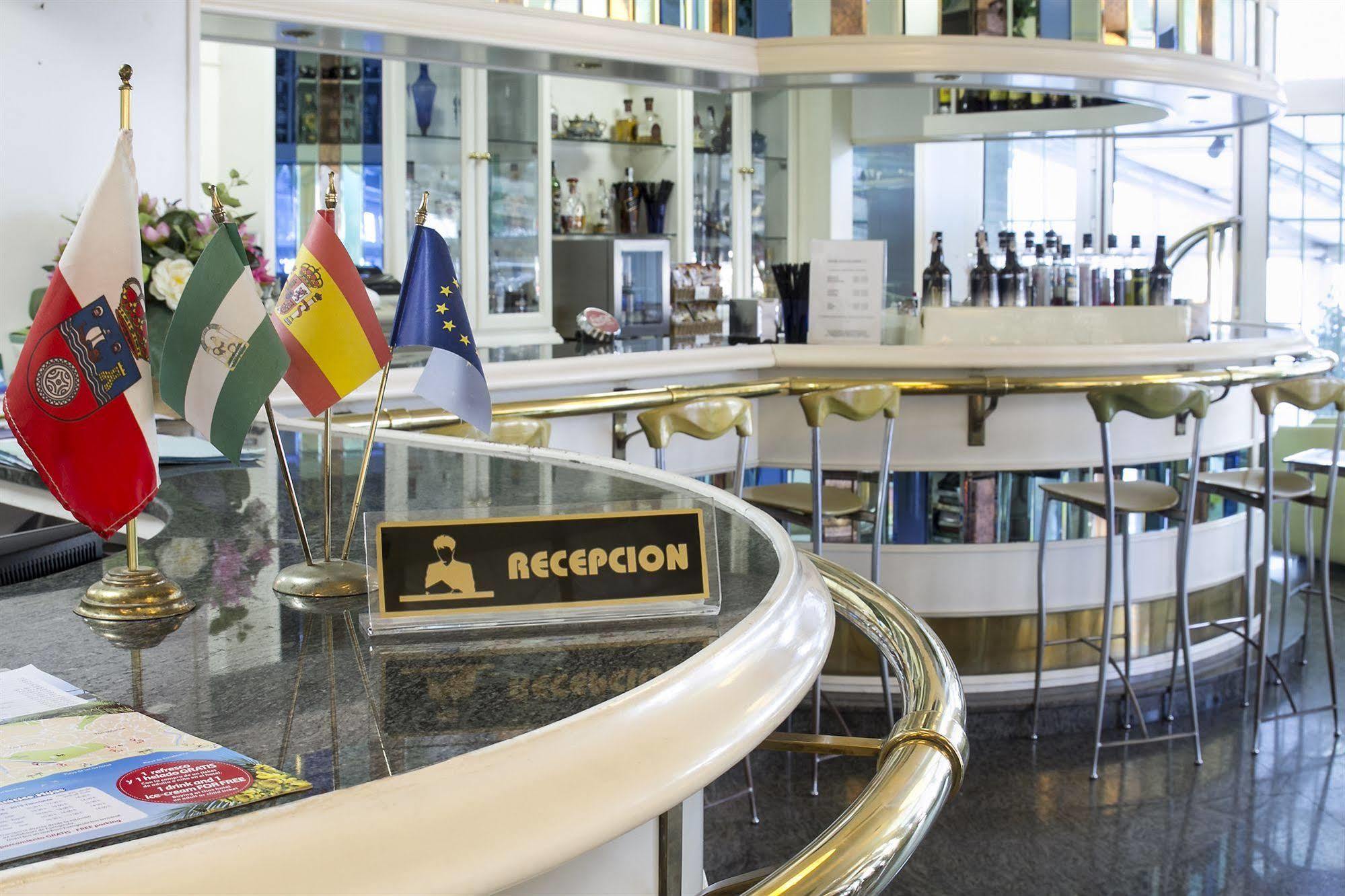 Hotel Villa De Laredo Fuengirola Luaran gambar
