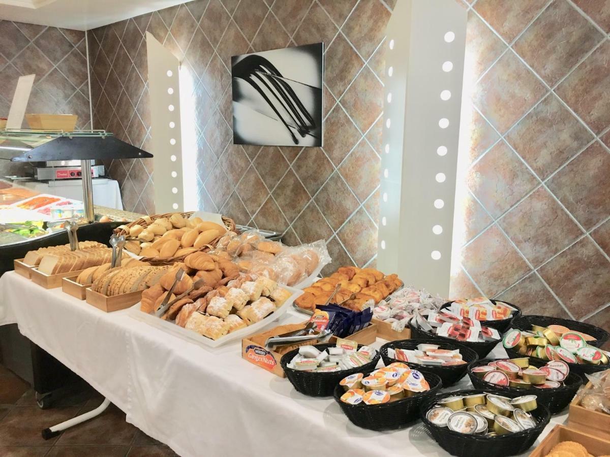 Hotel Villa De Laredo Fuengirola Luaran gambar